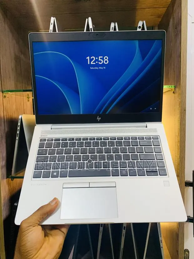 Laptop HP EliteBook 745 G5 16GB AMD Ryzen 7 SSD 256GB · Photo 1