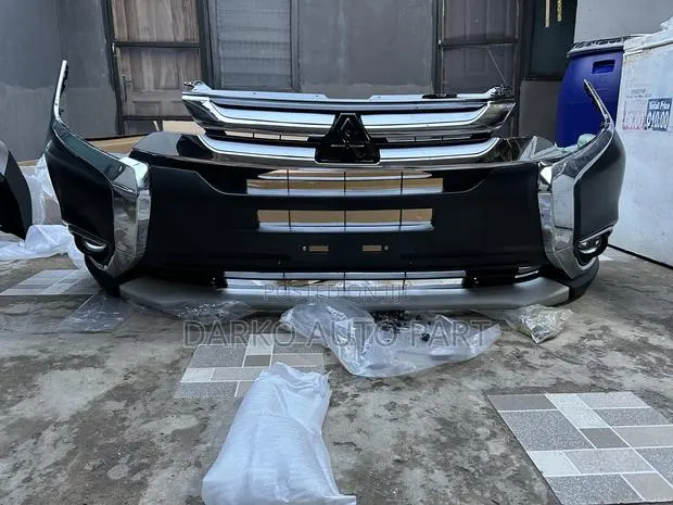 Mitsubishi Outlander 2016-2018 Front Bumper Complete Available Now · Photo 1