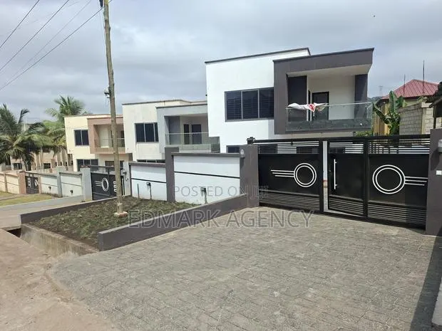 4bdrm House in Kwabenya A Line for sale · Photo 1