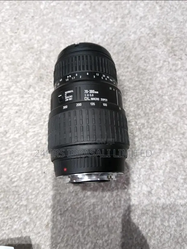 75-300 Telephoto Zoom Lens · Photo 1