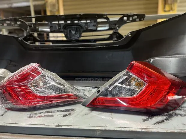 Honda Civic 2016-2020 Taillight 2016, 2017, 2018, 2019, 2020 Taillight · Photo 1