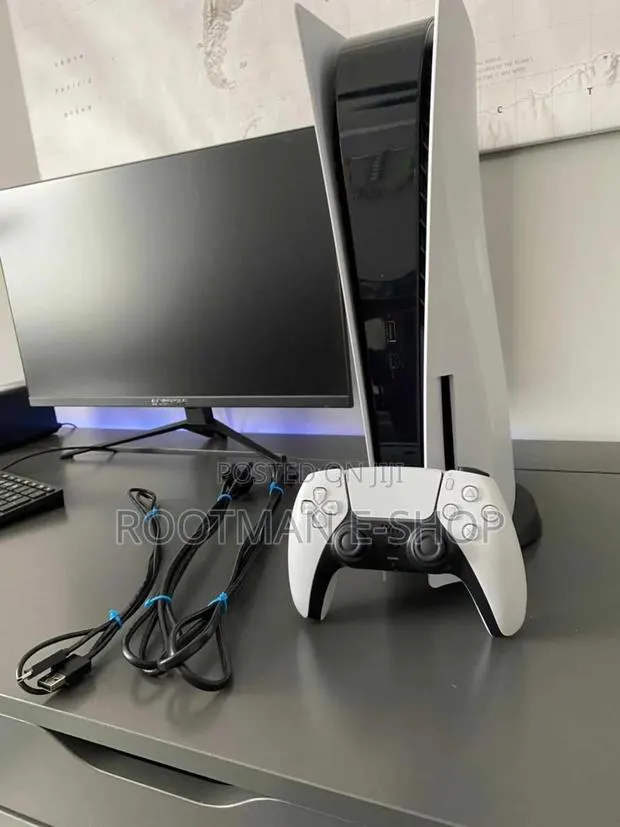 Used Playstation 5 Standard Edition Bundle · Photo 1