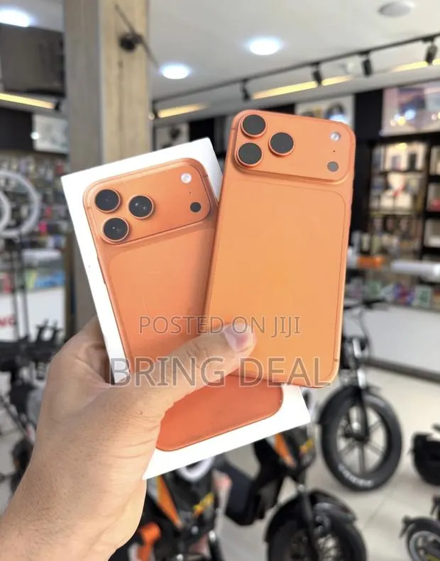 Apple iPhone 17 Pro Max 512 GB Orange · Photo 1