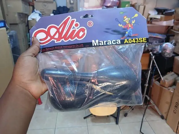 Black Plastic Alice Maracas · Photo 1