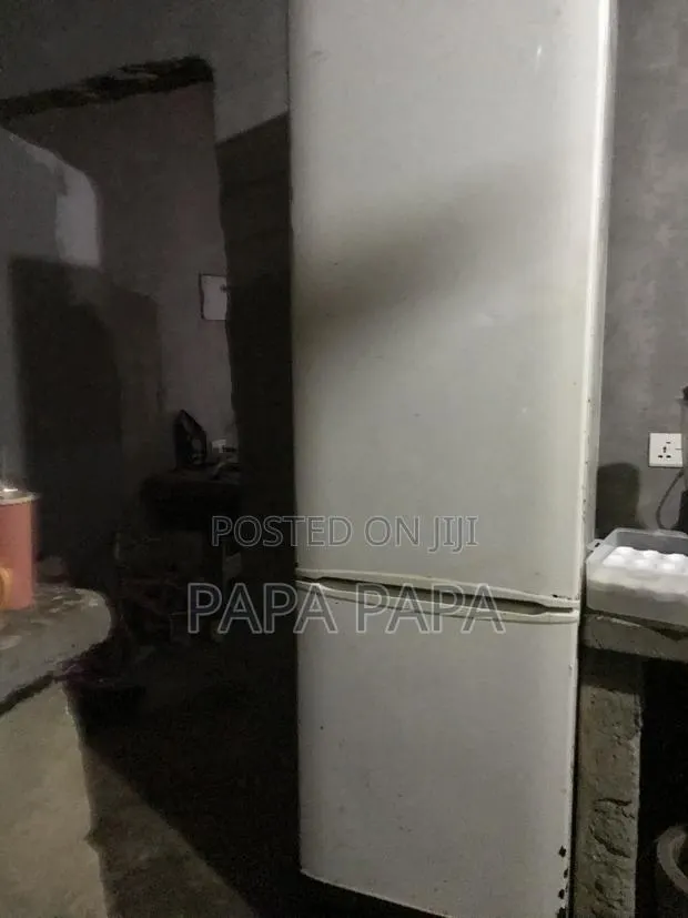 Double Door Fridge · Photo 1