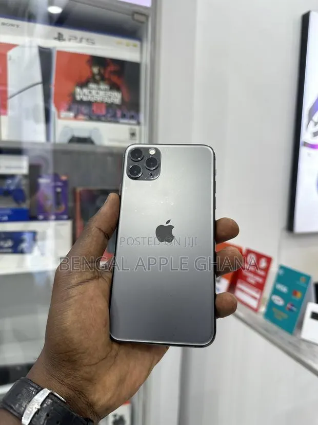 Apple iPhone 11 Pro Max 256 GB Black · Photo 1