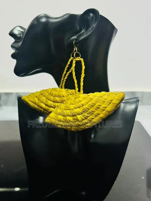 Raffia Earrings · Photo 1
