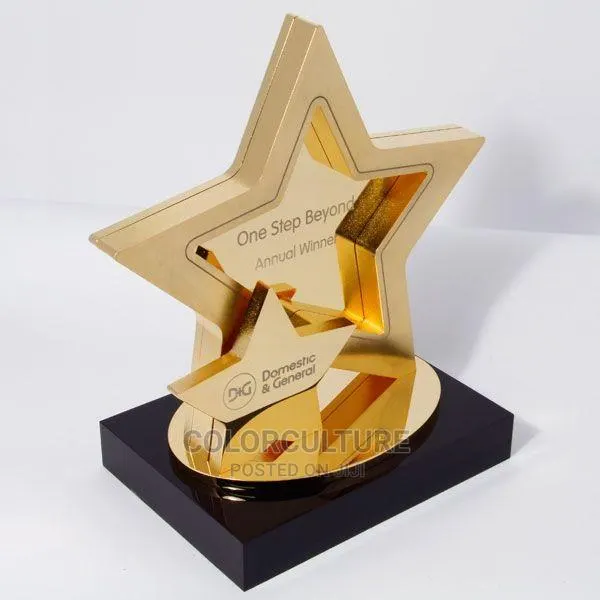 Customized Metal Award Plaques · Photo 1
