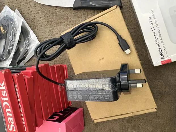 Acer Type C Charger · Photo 1