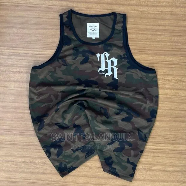 Camo Best Vest · Photo 1