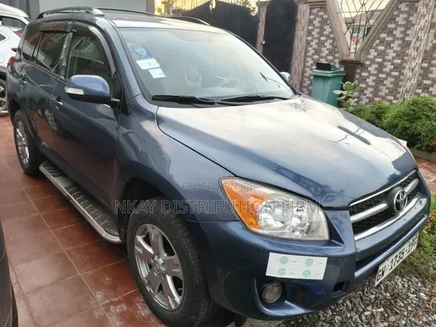 Toyota RAV4 2.5 2011 Blue · Photo 1