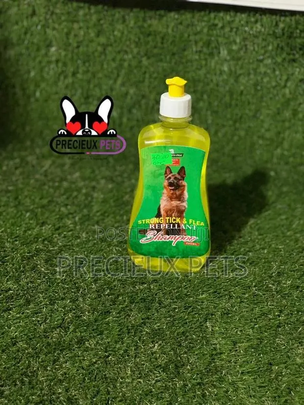 Strong Ticks and Fleas Repellant Shampoo · Photo 1