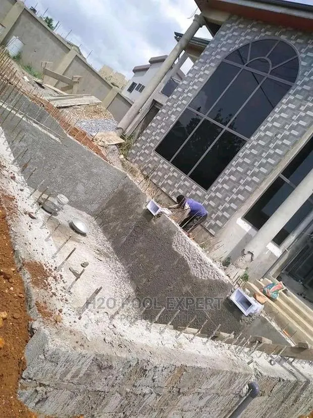 Construction and Renovation of Swimming Pools · Photo 1