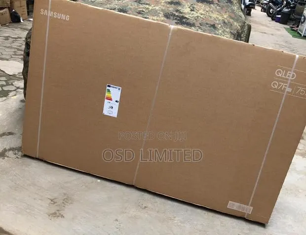 Samsung 75" QLED: Real Colors, Zero Compromise · Photo 1