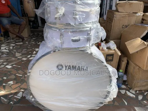 Yamaha Gigmaker 3set Parade/Marching Drumset · Photo 1