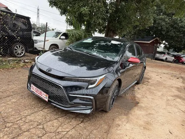 Toyota Corolla 2025 Black · Photo 1