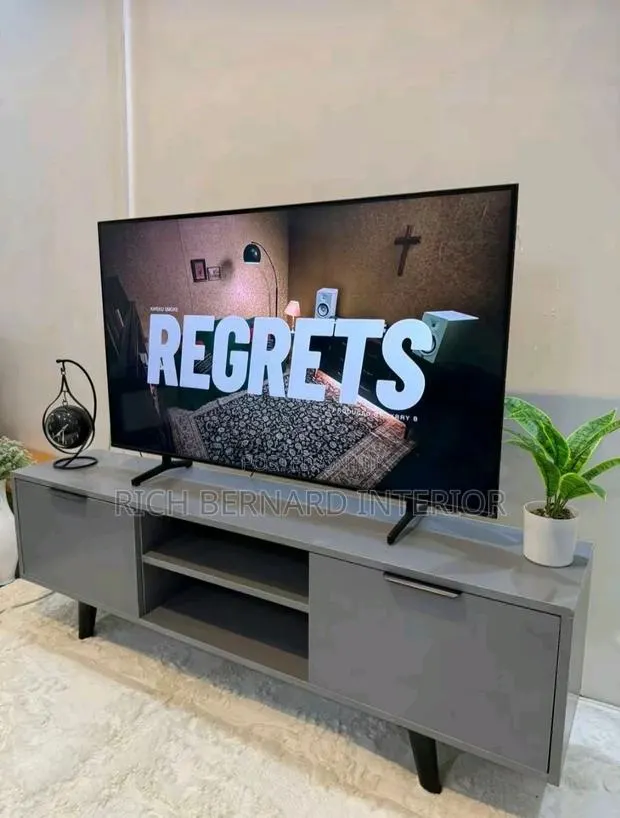 4feet Laminated Tv Stand · Photo 1