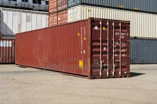 40ft Shipping Container · Photo 1