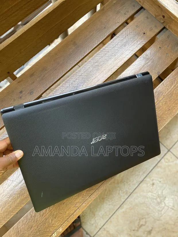 New Laptop Acer Aspire 5750ZG 8GB Intel Celeron HDD 500GB · Photo 1
