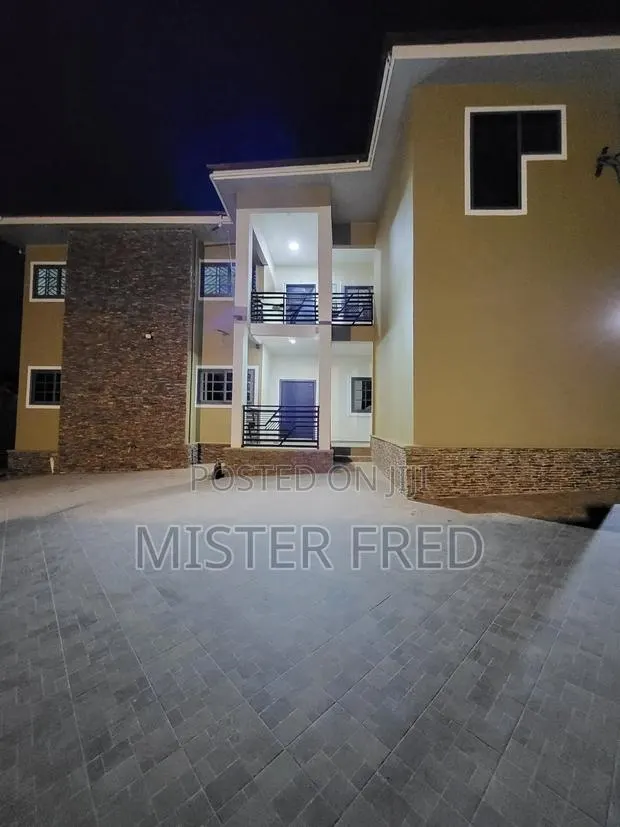 3bdrm Apartment in Broadcasting, Weija for rent · Photo 1