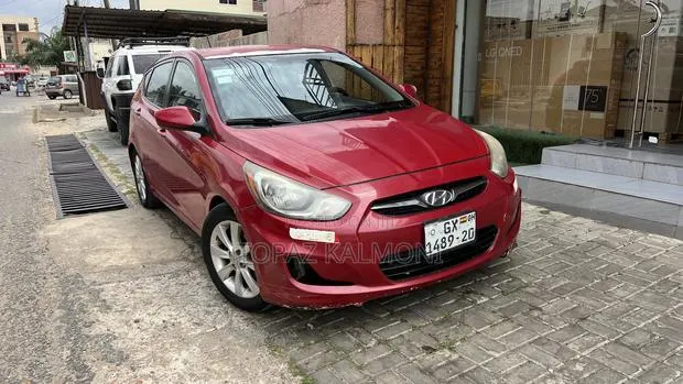 Hyundai Accent 2012 Red