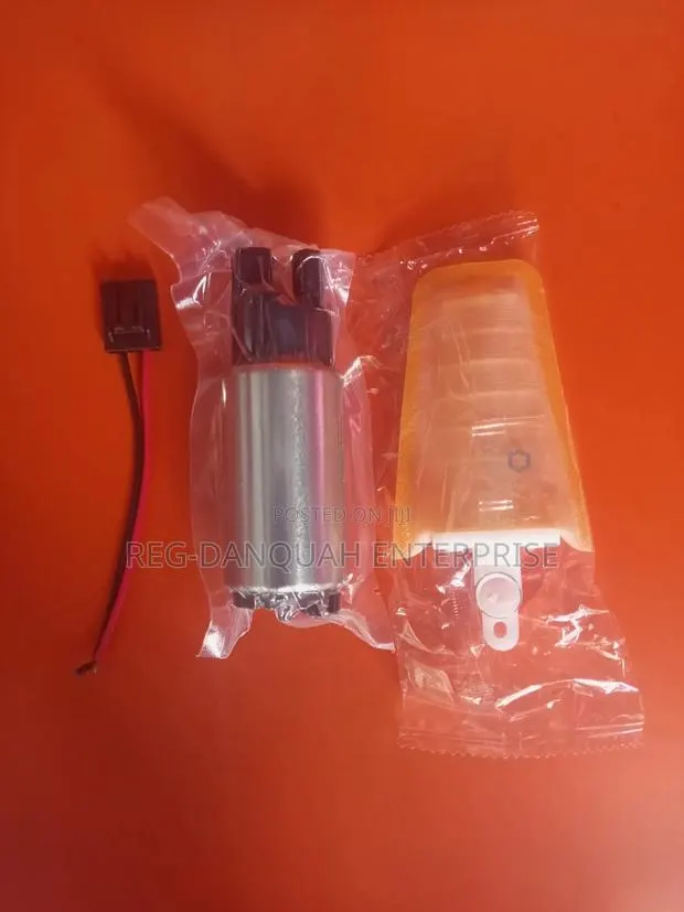 Universal Fuel Pump · Photo 1