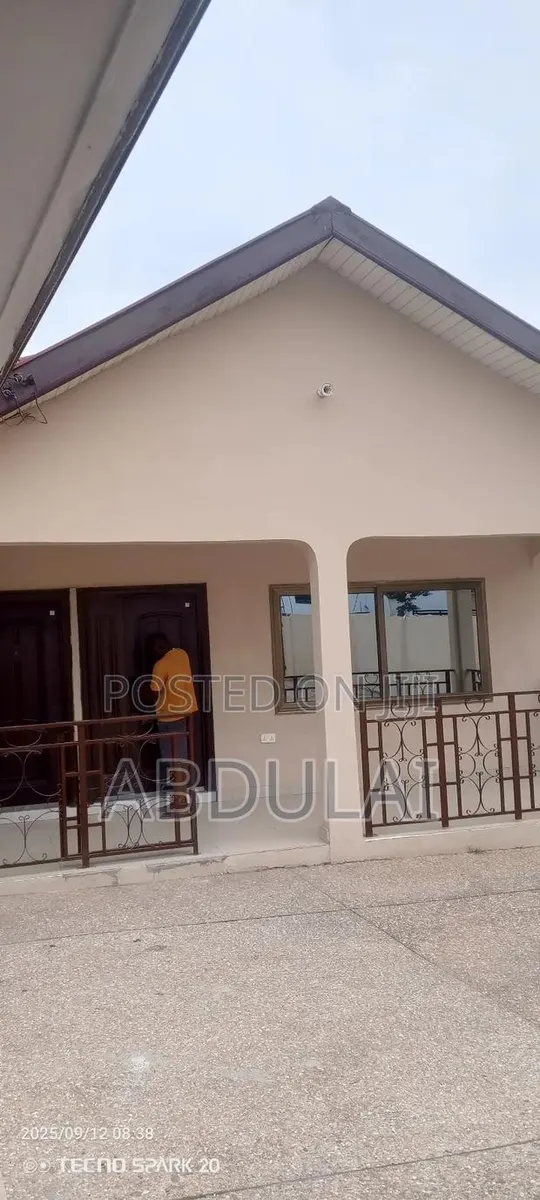 4bdrm House in Abdulai Properties, Ashomang Estate for rent · Photo 1