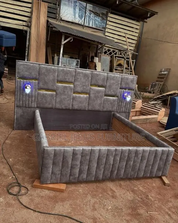 Super King Size Bed With Light · Photo 1