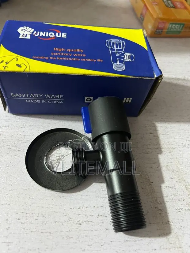 "Unique" Brand In-line Water Filter · Photo 1