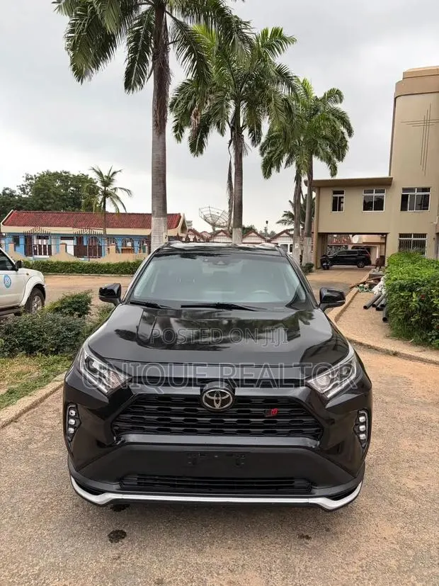 Toyota RAV4 2020 Black · Photo 1