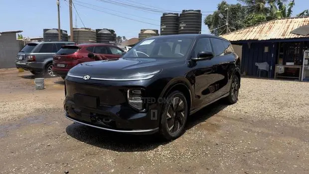 New Changan CS95 2025 Black · Photo 1