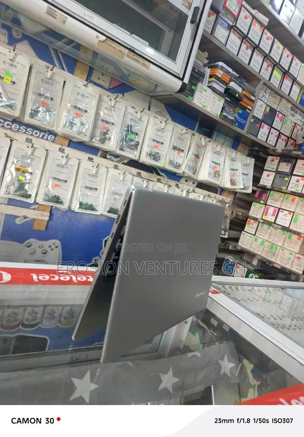 Laptop Lenovo 8GB Intel Core i7 SSD 256GB · Photo 1