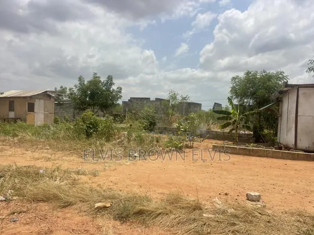 Buy a Genuine Plots of Land From Living Large Properties · Photo 1