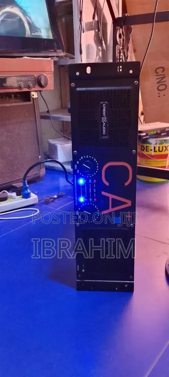 CA30 Amplifier · Photo 1