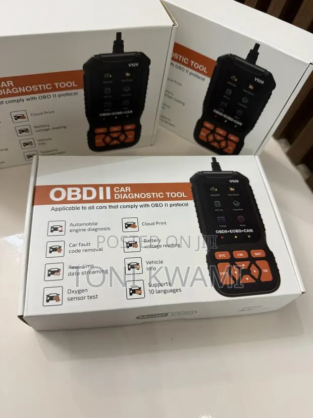 V520 OBD2 Car Fault Code Reader and Clearer, Plug and Play · Photo 1