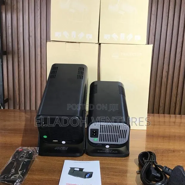 Hy320 Projector TV Box + Free Projector Screen (Free Sports) · Photo 1