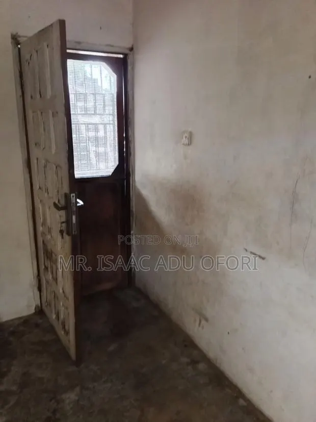 1bdrm Room & Parlour in Adu Ventuers, Agape for rent · Photo 1