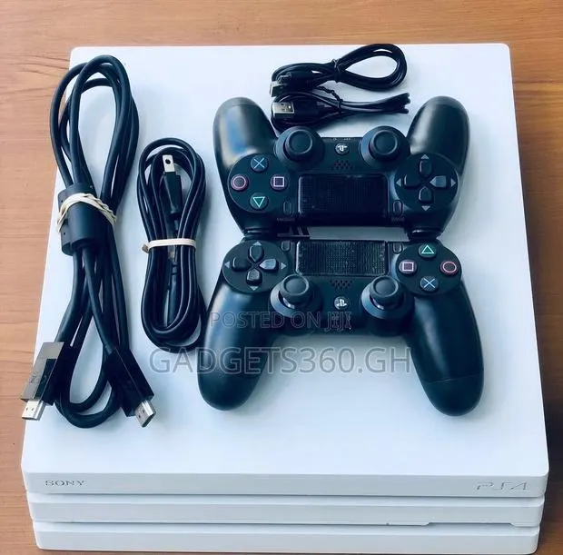 Sony Playstation 4 Pro (1tb White) · Photo 1