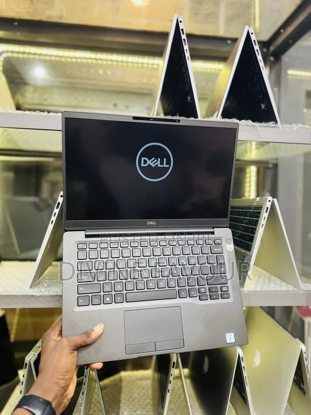 Laptop Dell Latitude 7400 8GB Intel Core i7 SSD 256GB · Photo 1