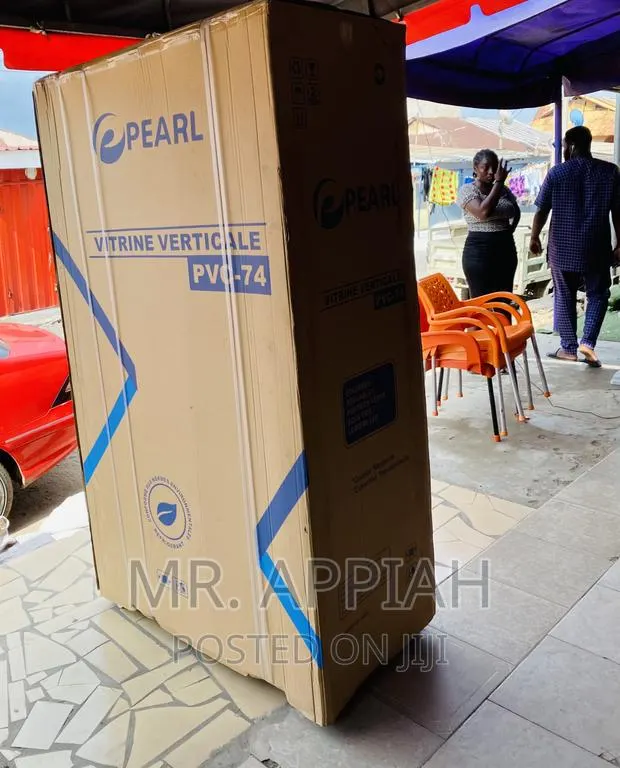 High Quality Pearl PVC-74 2 Door Beverage Cooler. · Photo 1