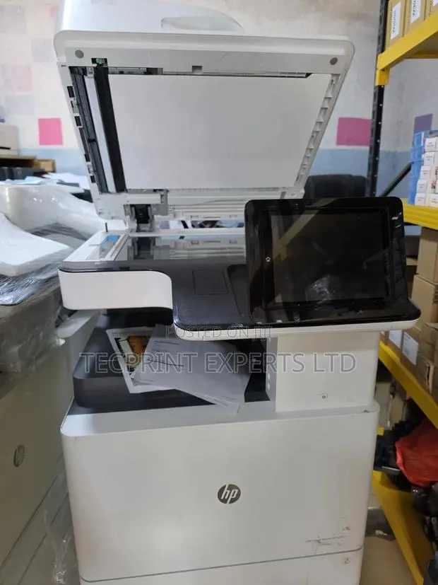HP Color Laserjet Managed MFP E78325 · Photo 1