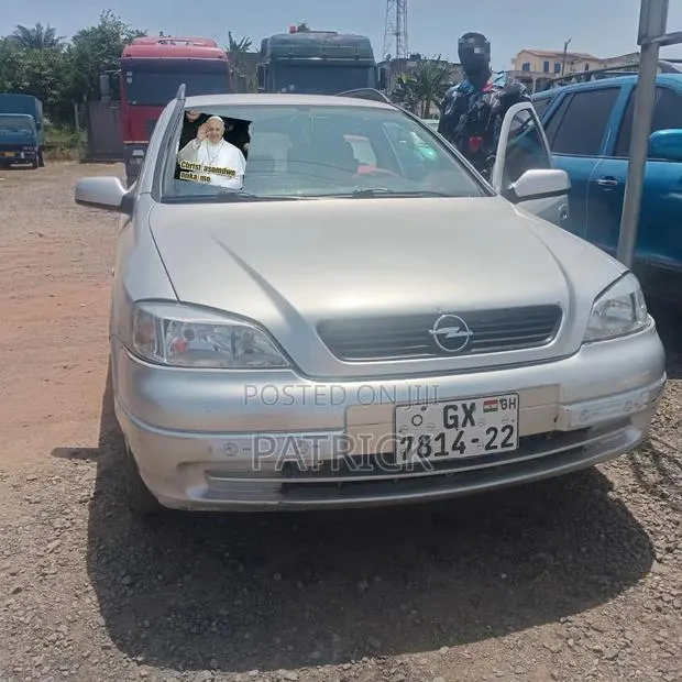 Opel Astra 1.6 2003 Silver · Photo 1