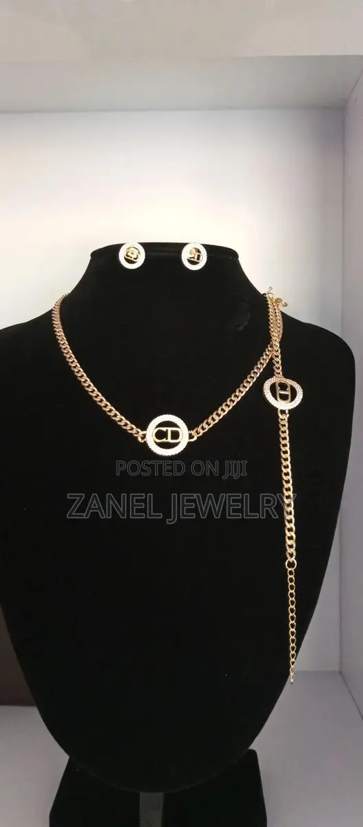 Ladies Jewelry Set · Photo 1