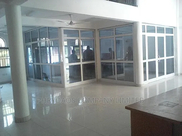 Office Aluminium Glass Partition · Photo 1
