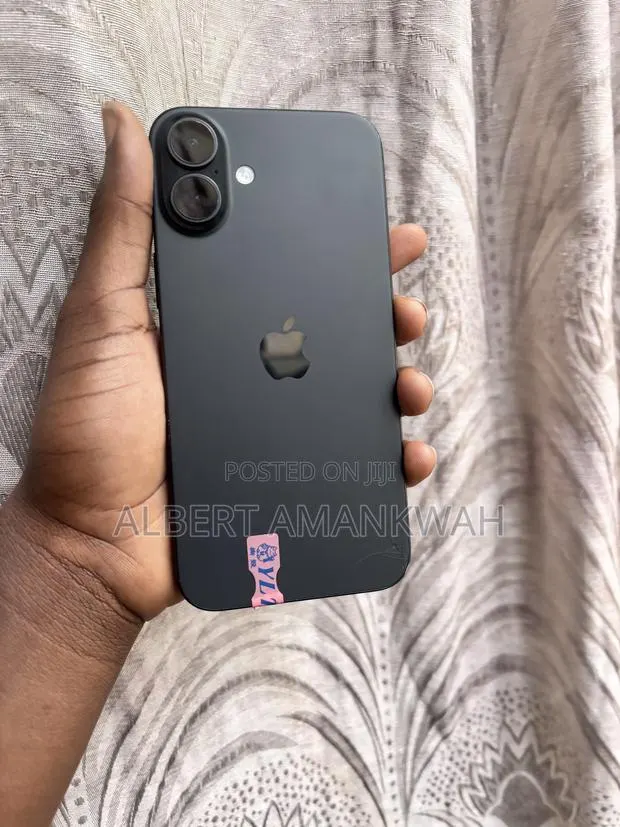 Apple iPhone 16 Plus 128 GB Black · Photo 1