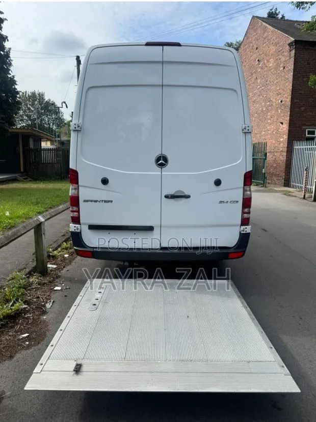 Mercedes-Benz Sprinter 2017 White · Photo 3