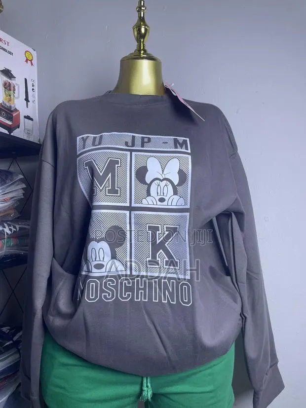 Unisex Hoodies · Photo 1