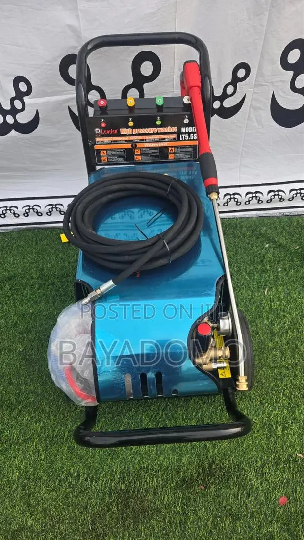 Pressure Washer Machine · Photo 1