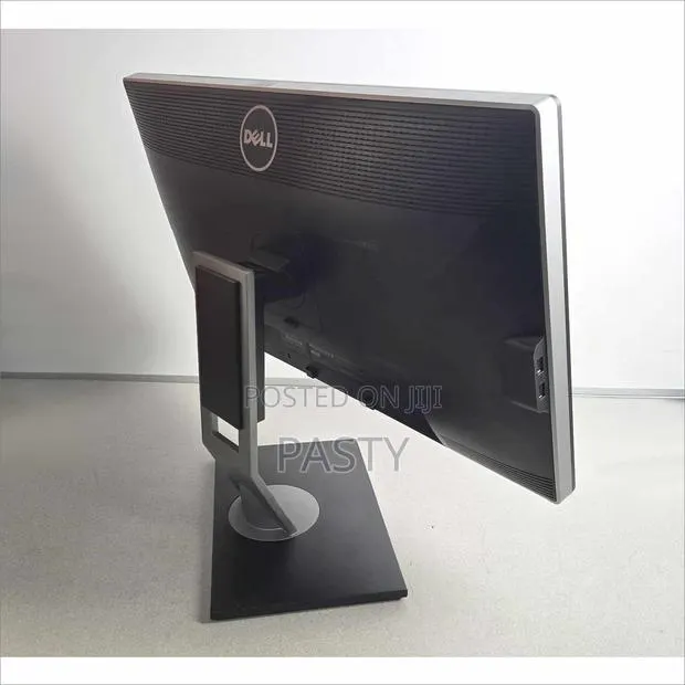 Dell U2713hmt · Photo 3