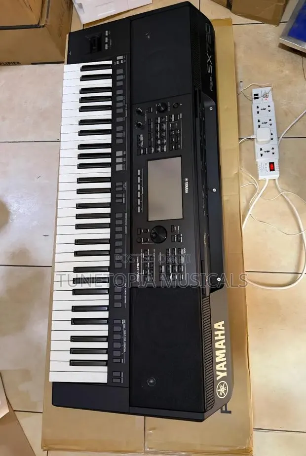 Yamaha PSR-Sx720 Digital Arranger Workstation Keyboard. · Photo 1
